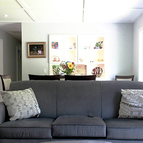 Photograph of a living room in Niantic, Connecticut.